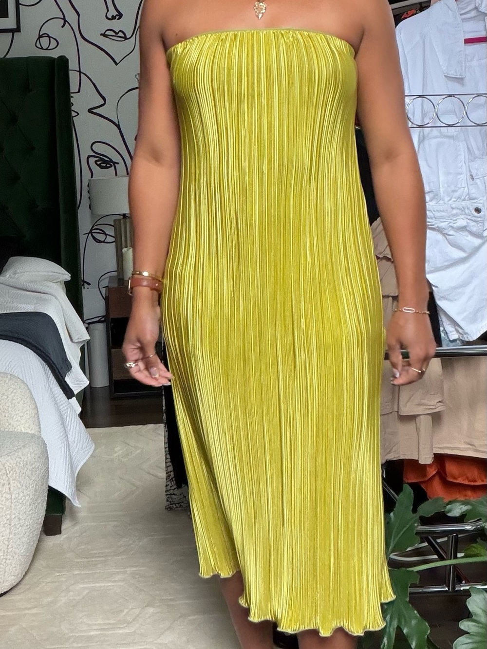 Urban Outfitters Strapless Pleated Midi Dress in Lime